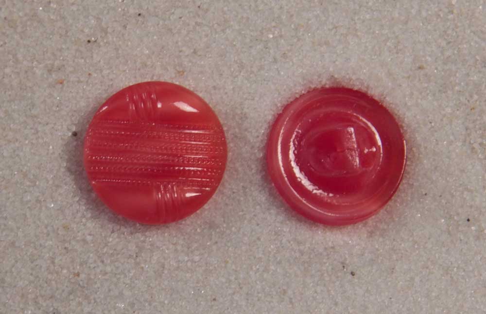 Unbranded Button Glass Red Round Moonglow Imitation Thread 1/2” 12mm 20L Czechia Front and Back